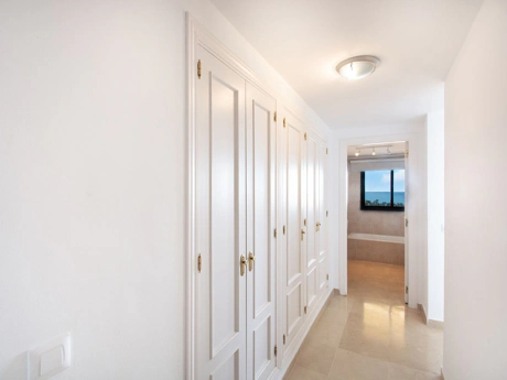 Apartment for sale in Estepona