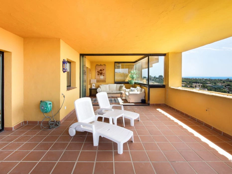 Apartment for sale in Estepona
