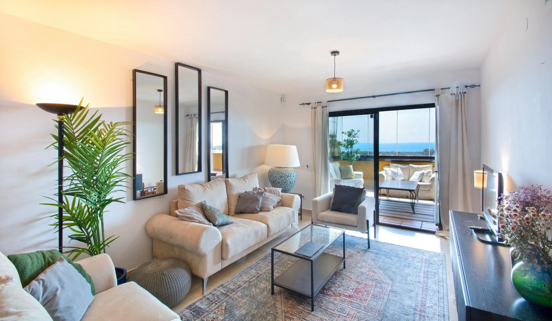 Apartment for sale in Estepona
