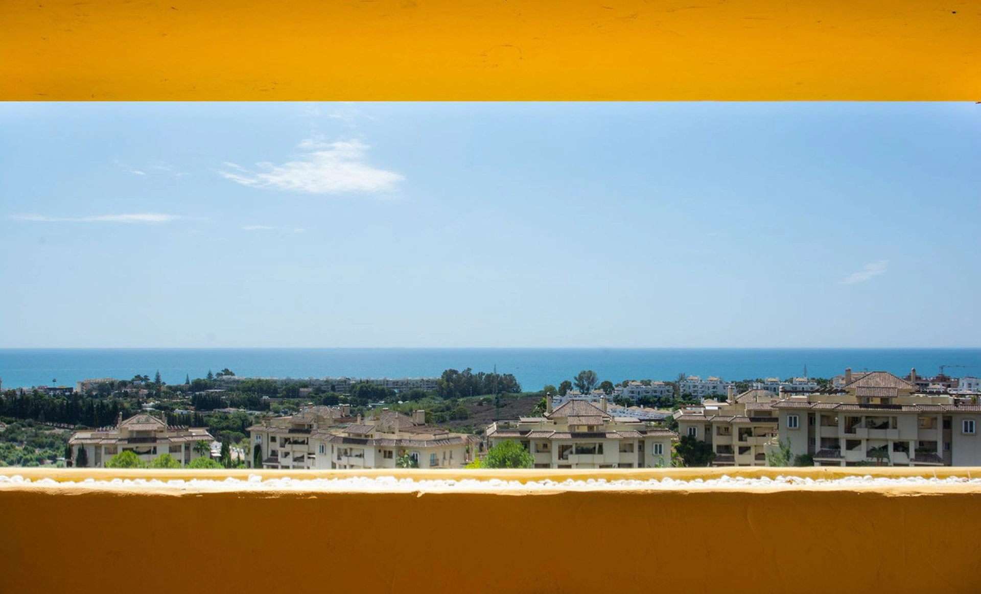 Apartment for sale in Estepona