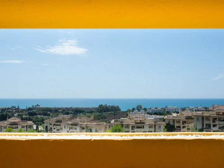 Apartment for sale in Estepona