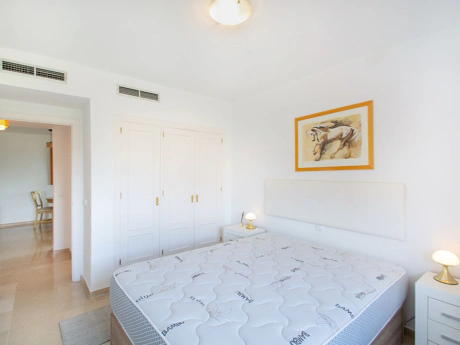 Apartment for sale in Estepona