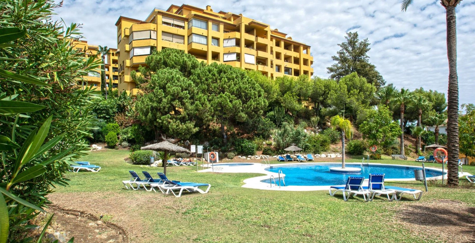 Apartment for sale in Estepona