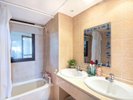 Apartment for sale in Estepona