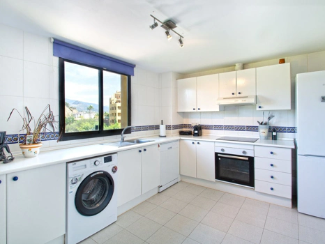 Apartment for sale in Estepona