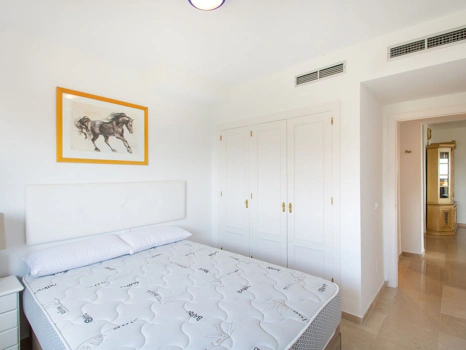 Apartment for sale in Estepona