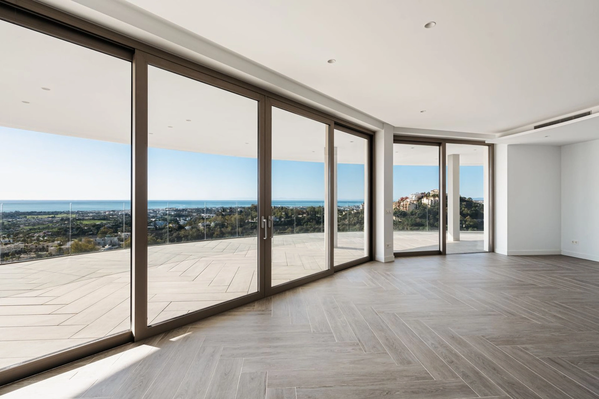 Apartment for sale in Benahavis