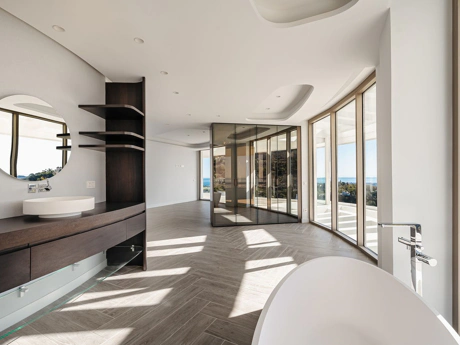 Apartment for sale in Benahavis