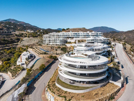 Apartment for sale in Benahavis