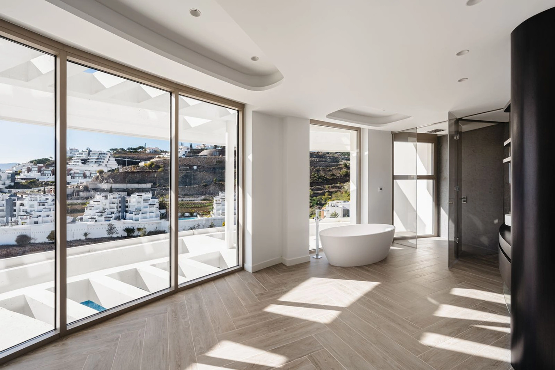 Apartment for sale in Benahavis