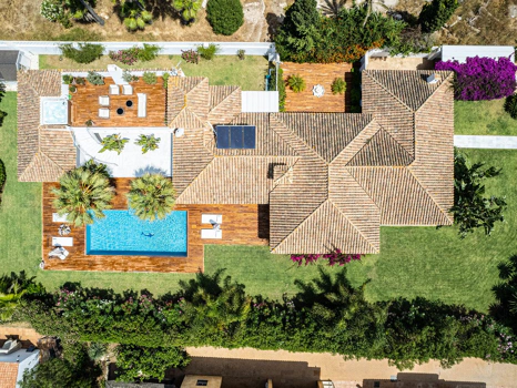 Villa for sale in Marbesa, Marbella East