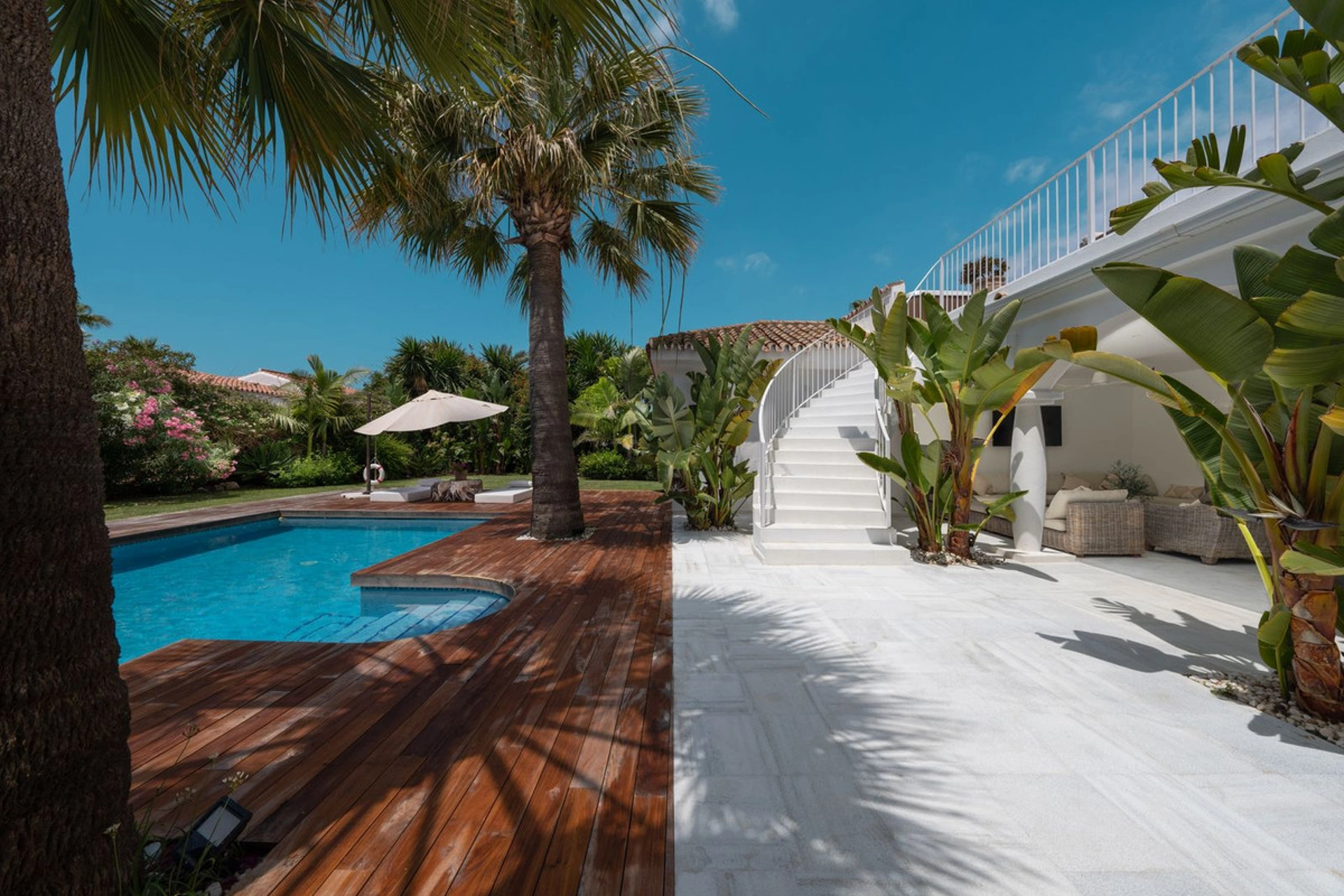 Villa for sale in Marbesa, Marbella East