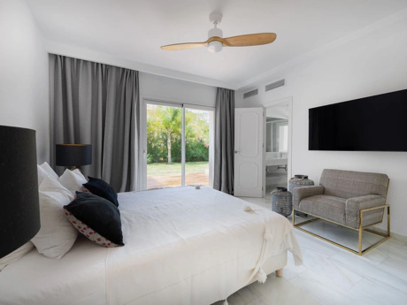 Villa for sale in Marbesa, Marbella East