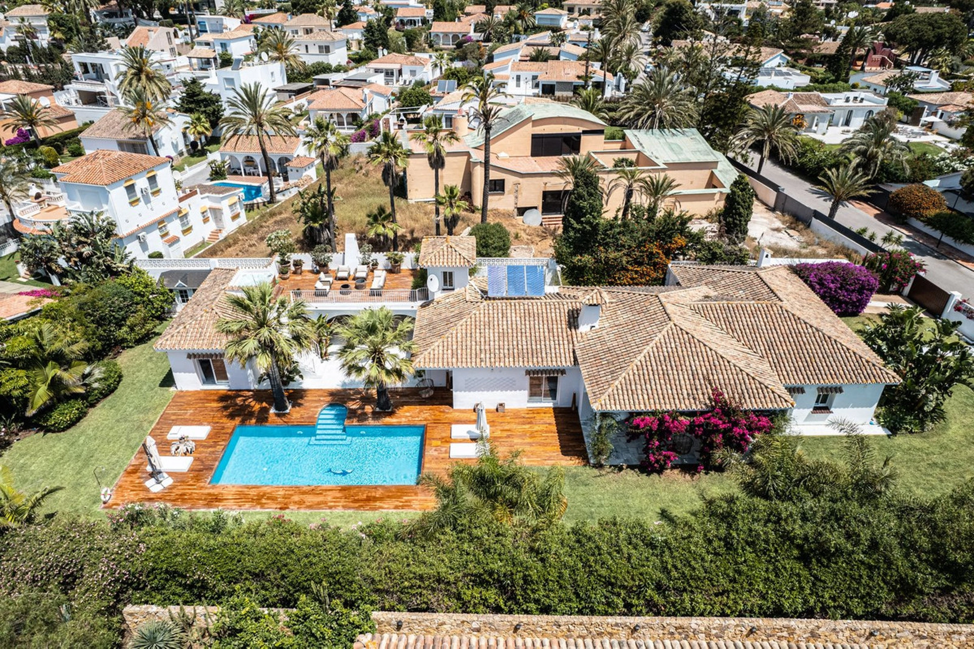Villa for sale in Marbesa, Marbella East
