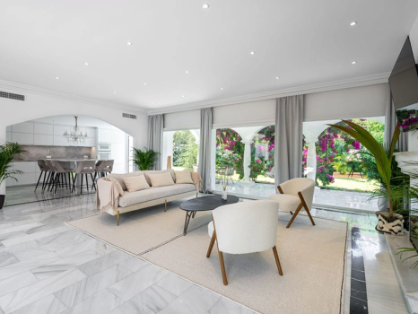 Villa for sale in Marbesa, Marbella East