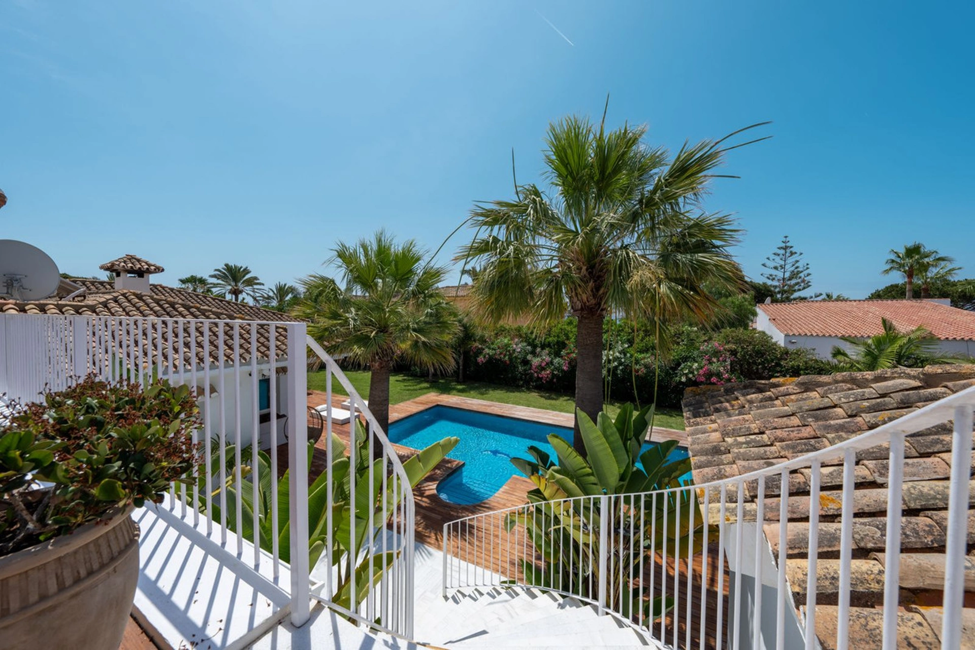 Villa for sale in Marbesa, Marbella East