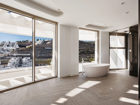 Penthouse for sale in Benahavis