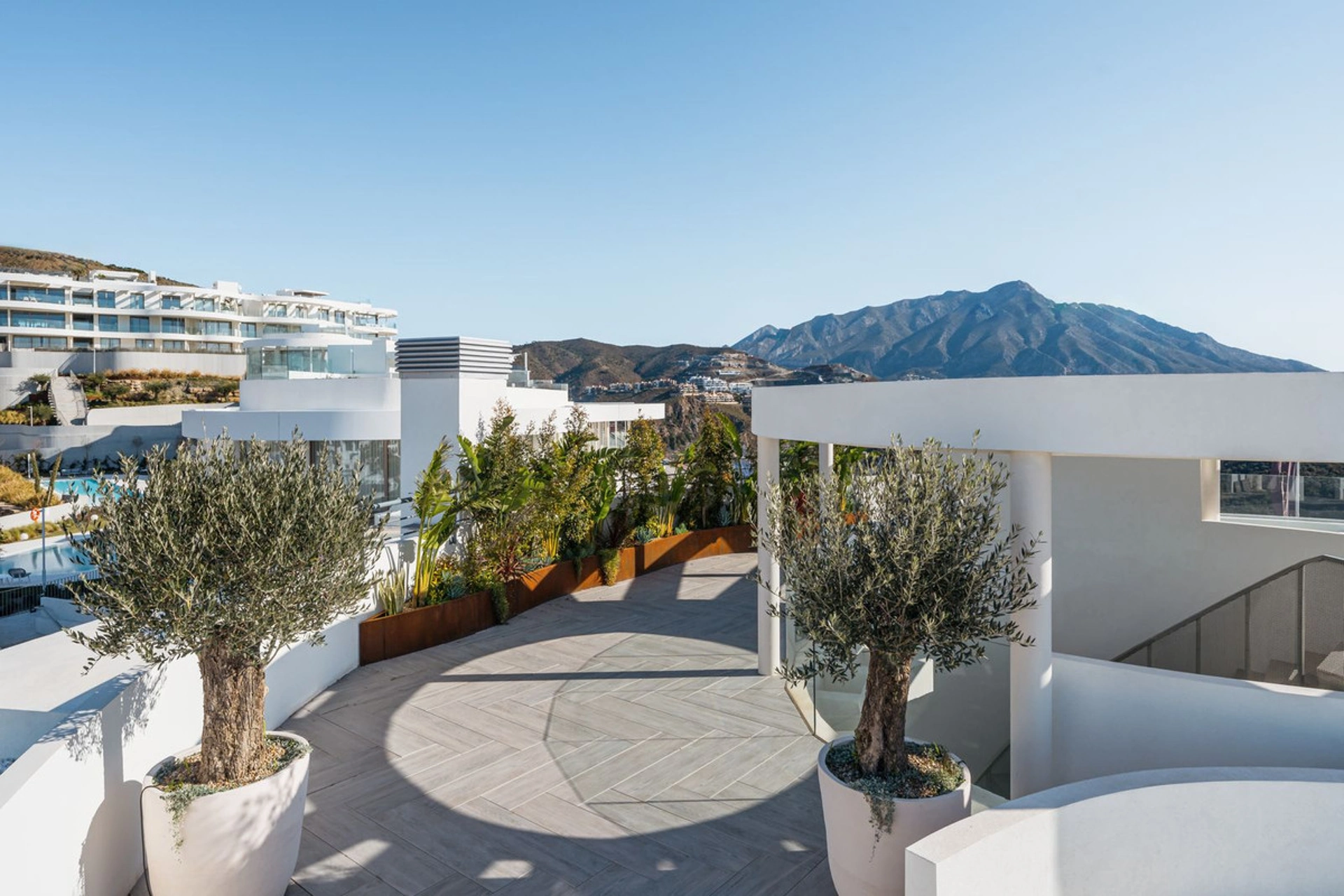 Penthouse for sale in Benahavis
