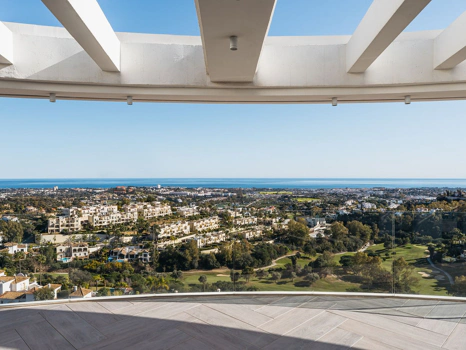 Penthouse for sale in Benahavis