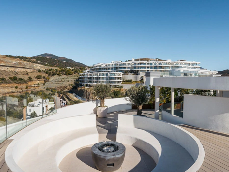 Penthouse for sale in Benahavis