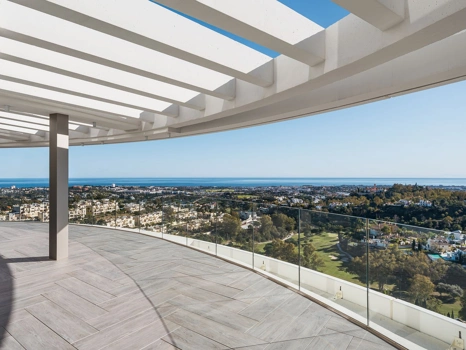Penthouse for sale in Benahavis