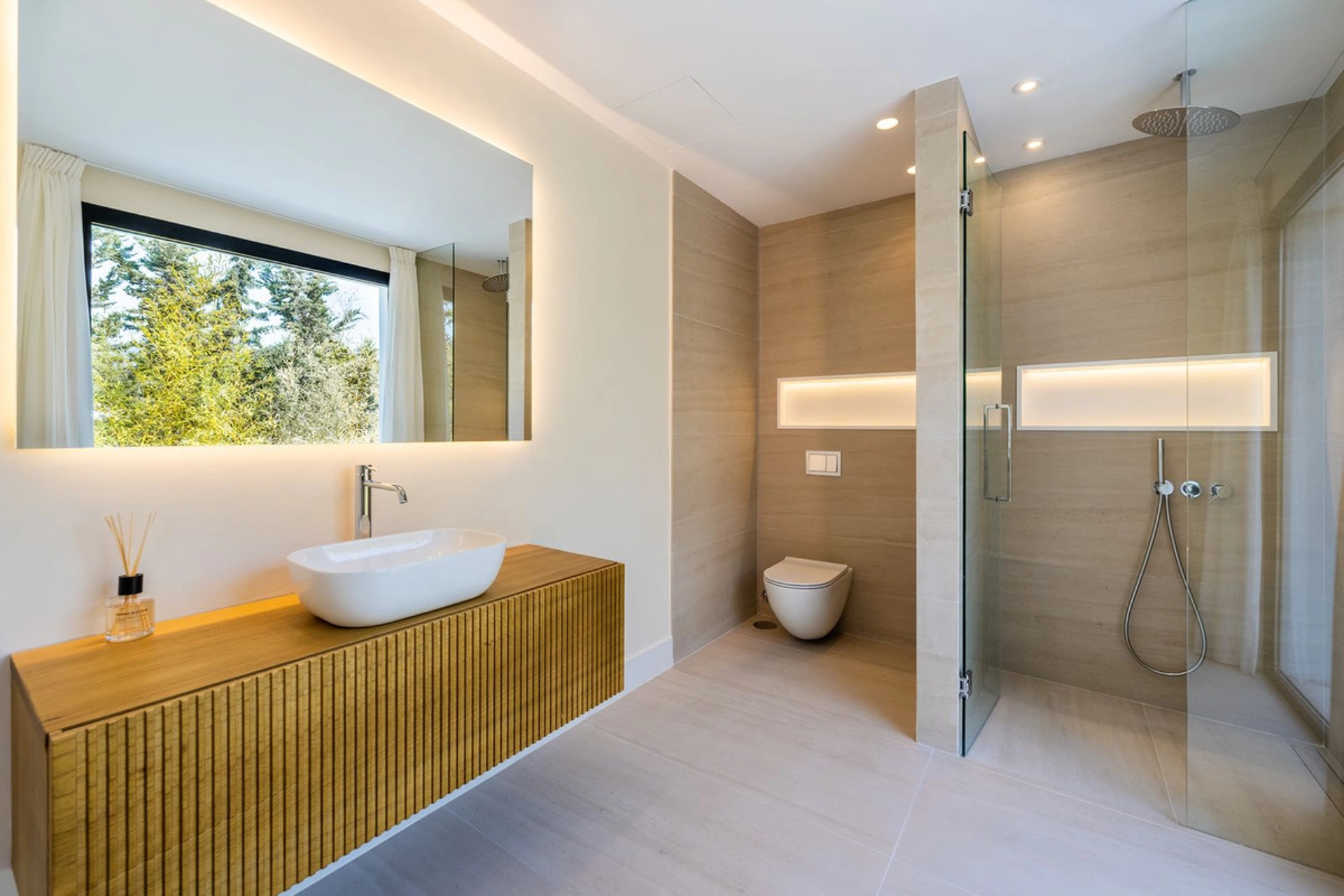 Villa for sale in Estepona