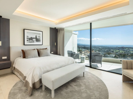 Apartment for sale in La Quinta, Benahavis