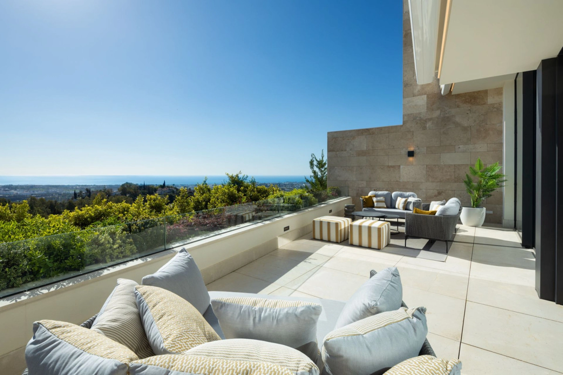 Apartment for sale in La Quinta, Benahavis