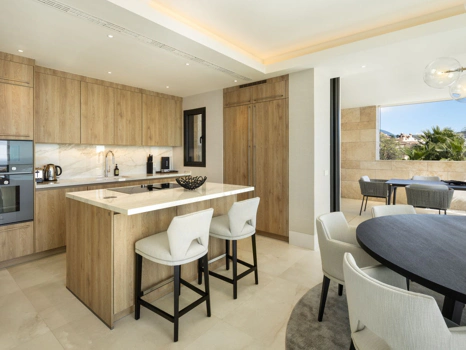 Apartment for sale in La Quinta, Benahavis