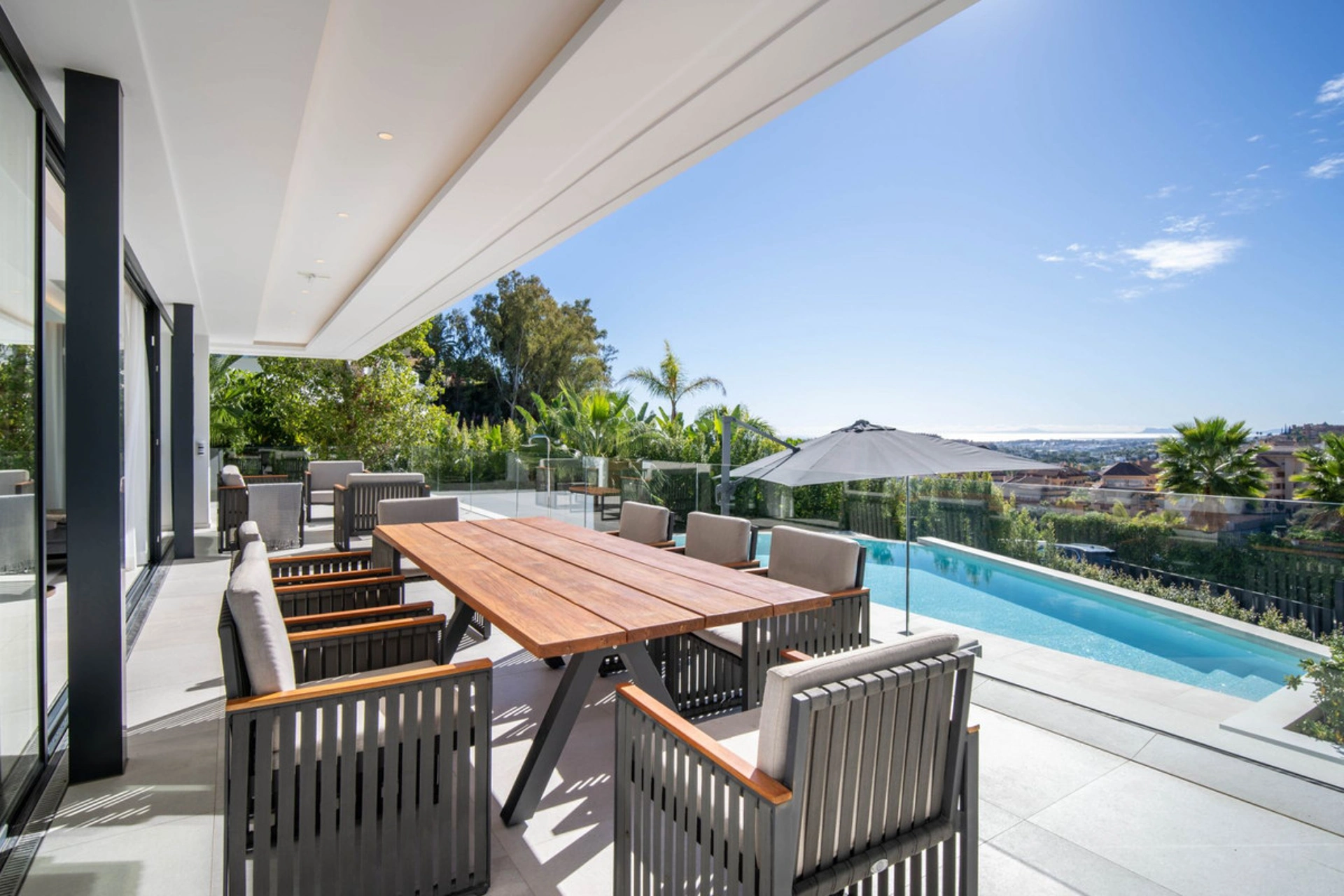 Villa for sale in Nueva Andalucia, Marbella