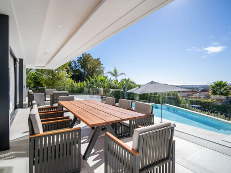 Villa for sale in Nueva Andalucia, Marbella