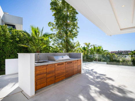 Villa for sale in Nueva Andalucia, Marbella