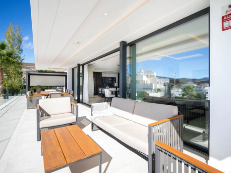Villa for sale in Nueva Andalucia, Marbella