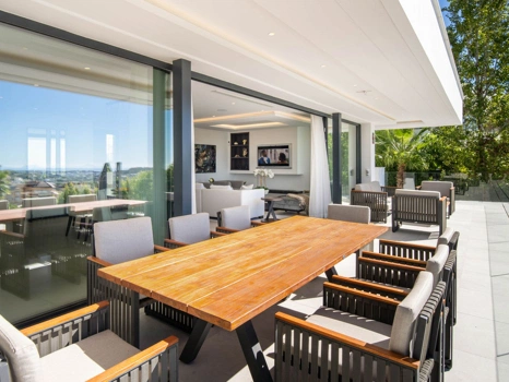 Villa for sale in Nueva Andalucia, Marbella