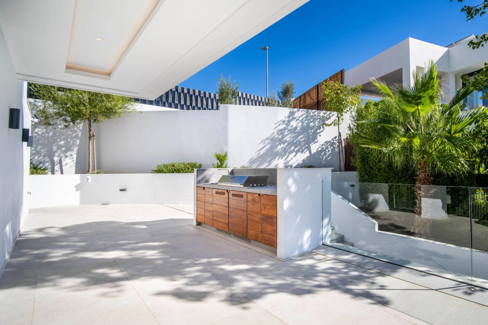 Villa for sale in Nueva Andalucia, Marbella