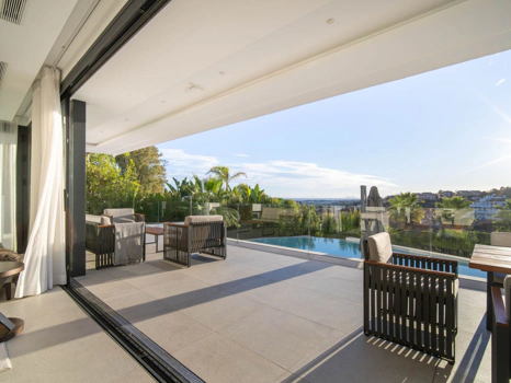 Villa for sale in Nueva Andalucia, Marbella