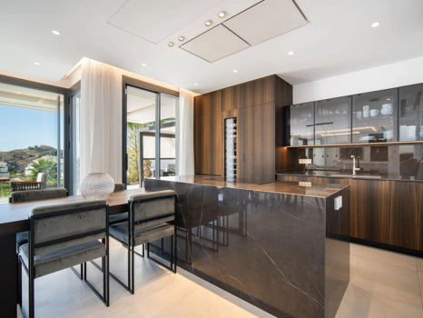 Villa for sale in Nueva Andalucia, Marbella