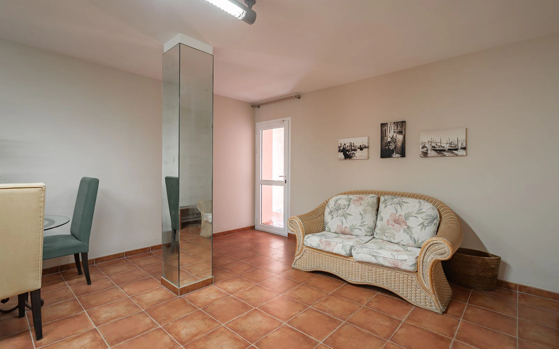 Villa for sale in New Golden Mile, Estepona East