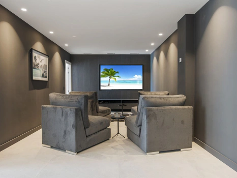 Villa for sale in Los Flamingos, Benahavis