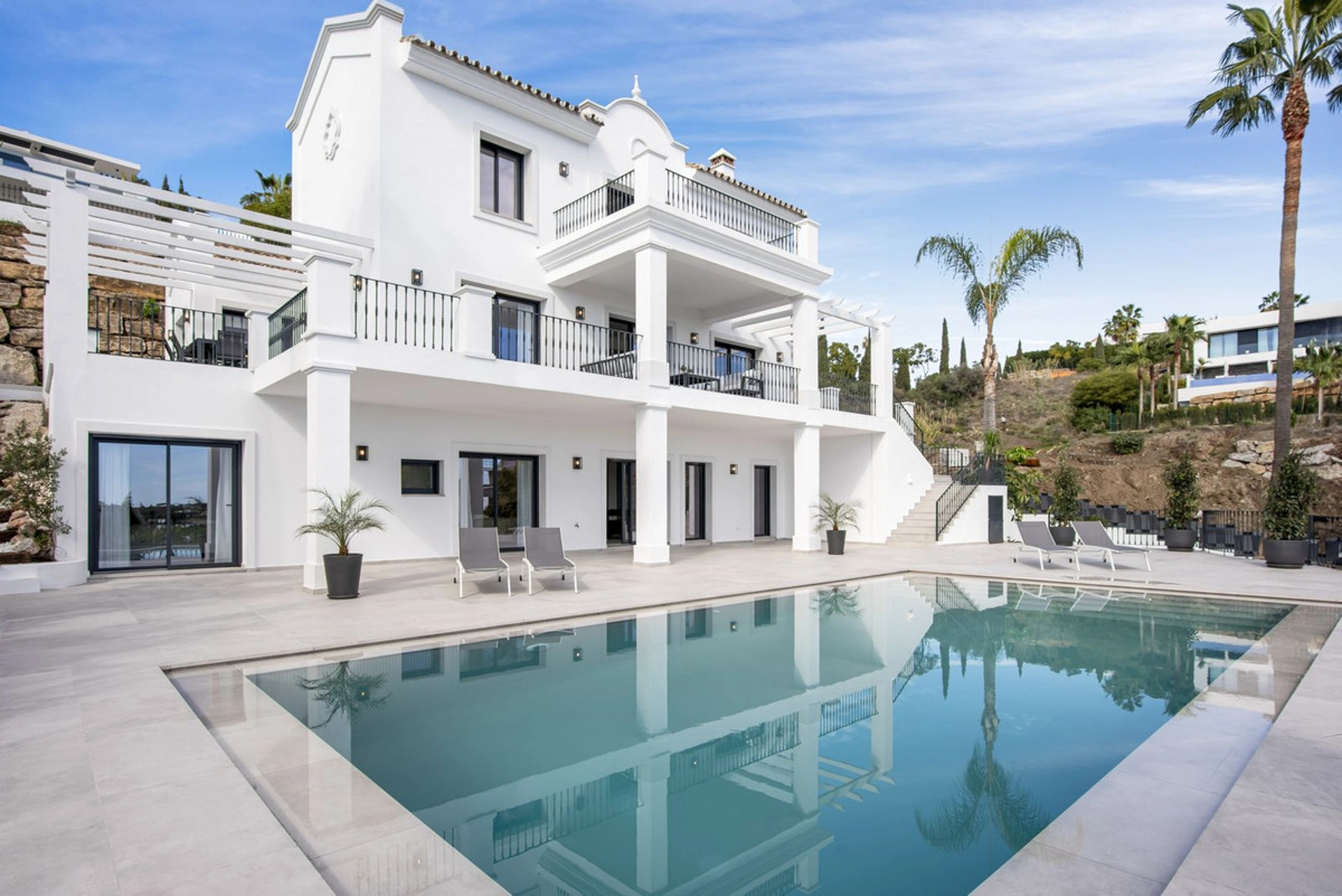 Villa for sale in Los Flamingos, Benahavis