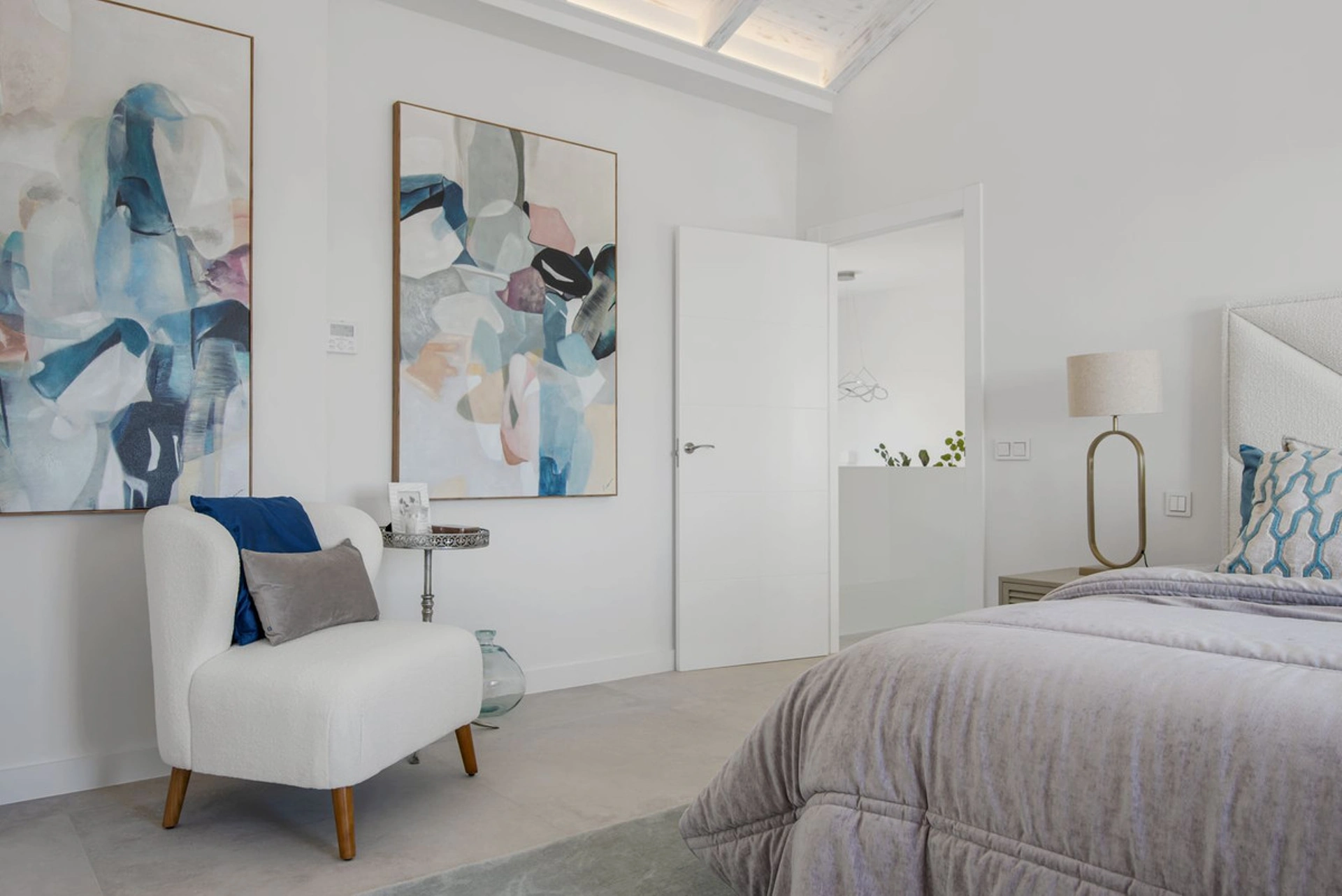 Villa for sale in Los Flamingos, Benahavis