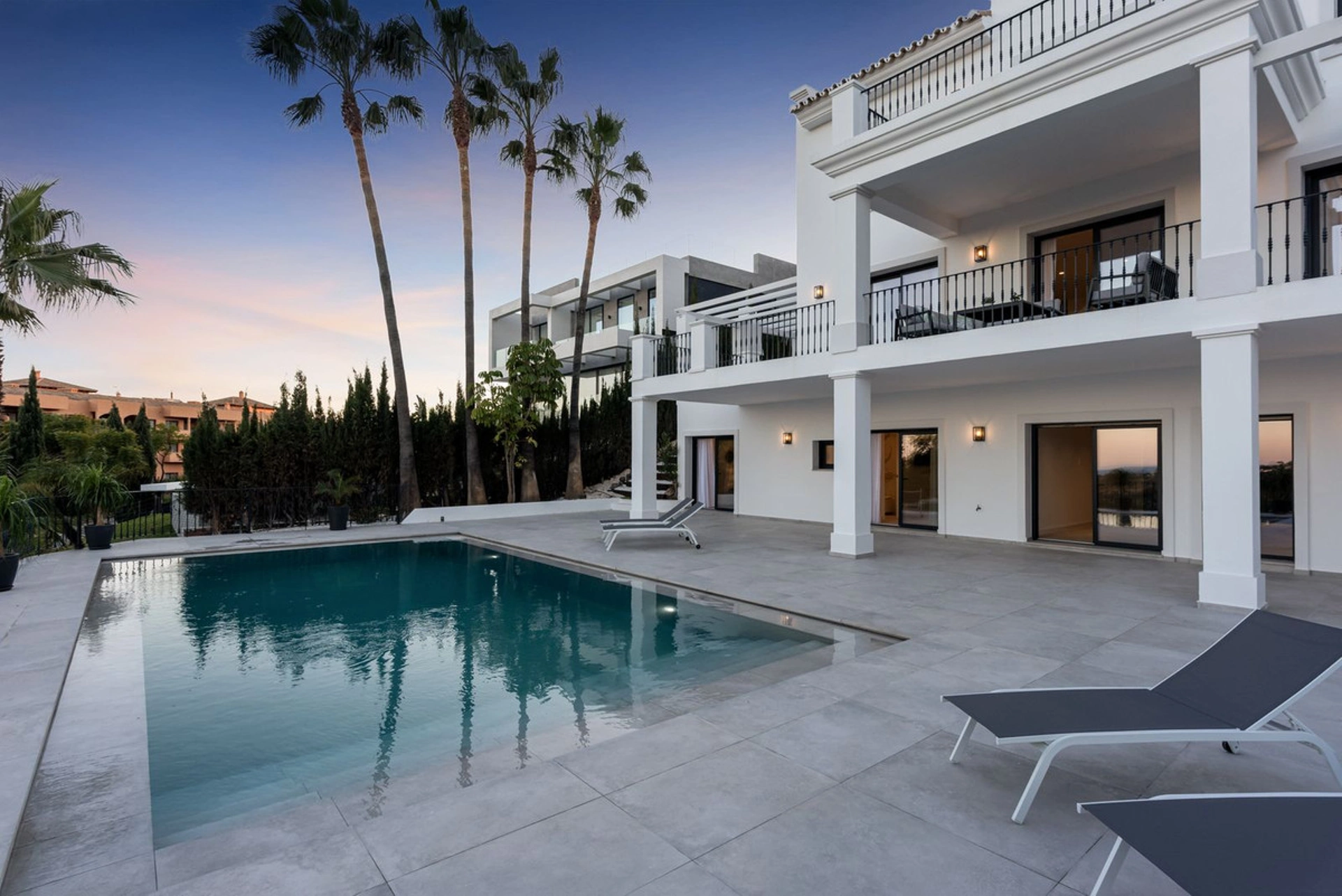 Villa for sale in Los Flamingos, Benahavis