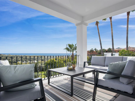 Villa for sale in Los Flamingos, Benahavis