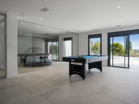 Villa for sale in Los Flamingos, Benahavis