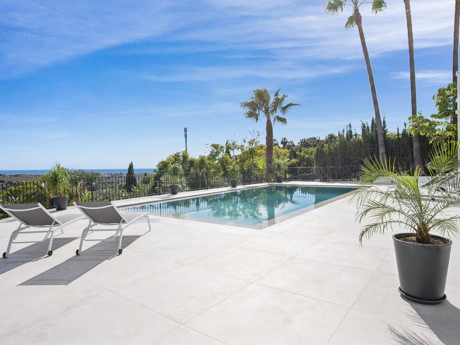 Villa for sale in Los Flamingos, Benahavis