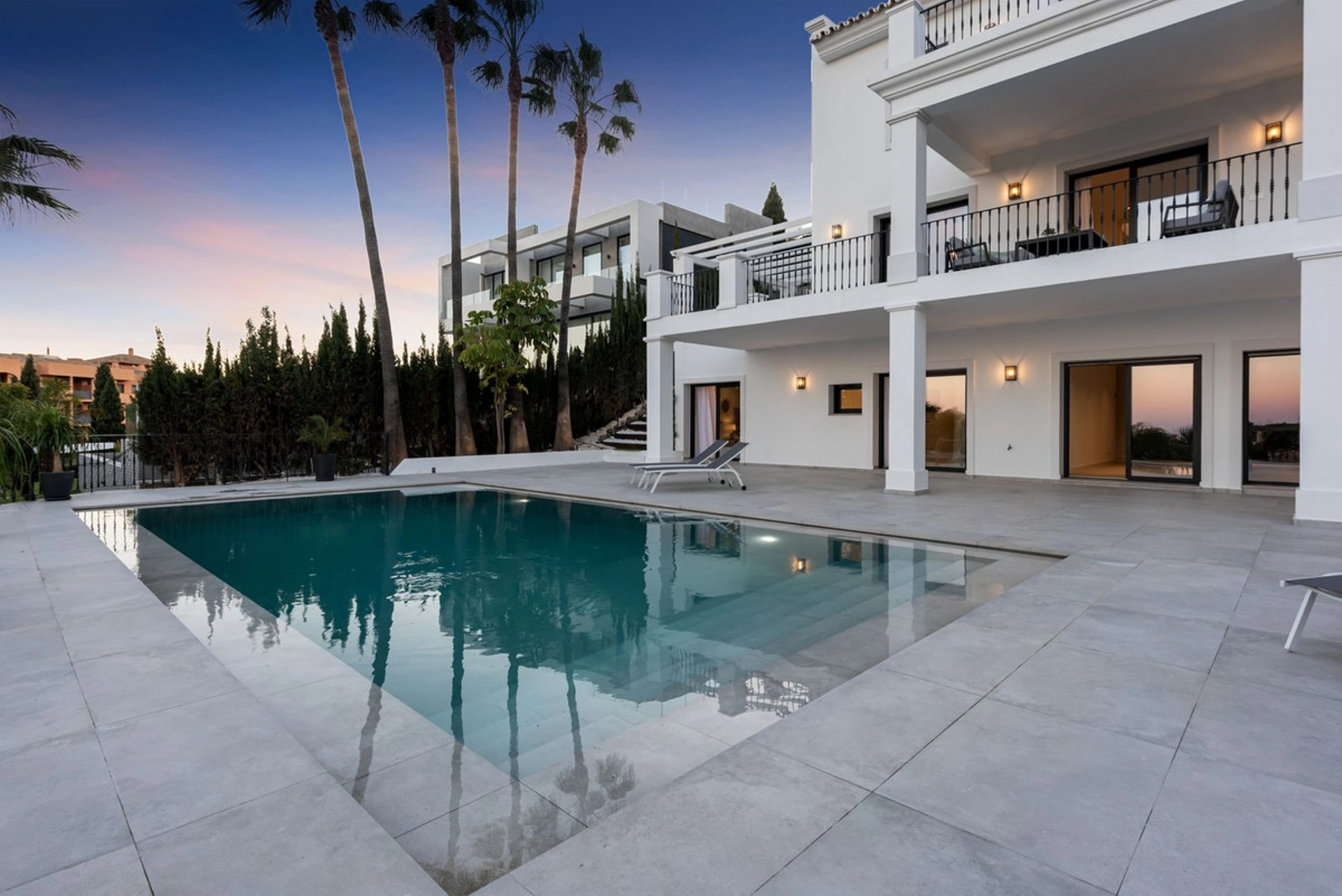 Villa for sale in Los Flamingos, Benahavis