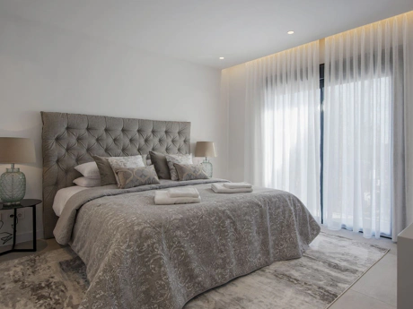 Villa for sale in Los Flamingos, Benahavis