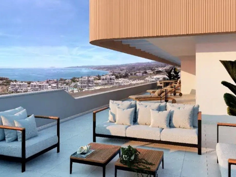 Penthouse for sale in Estepona