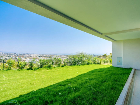 Villa for sale in Estepona