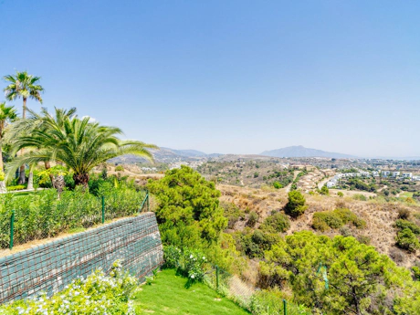 Villa for sale in Estepona